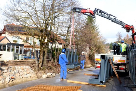 RAZTOVARJANJE ŽELEZNE KONSTRUKCIJE BRVI 04 FOTO LJUBO VUKELIČ